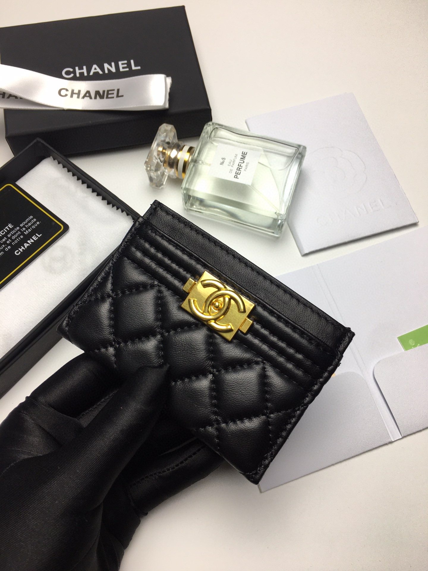 芸能人愛用Chanel シャネル 実物の写真 N品スーパーコピー財布代引き対応国内発送後払い安全必ず届く優良サイト